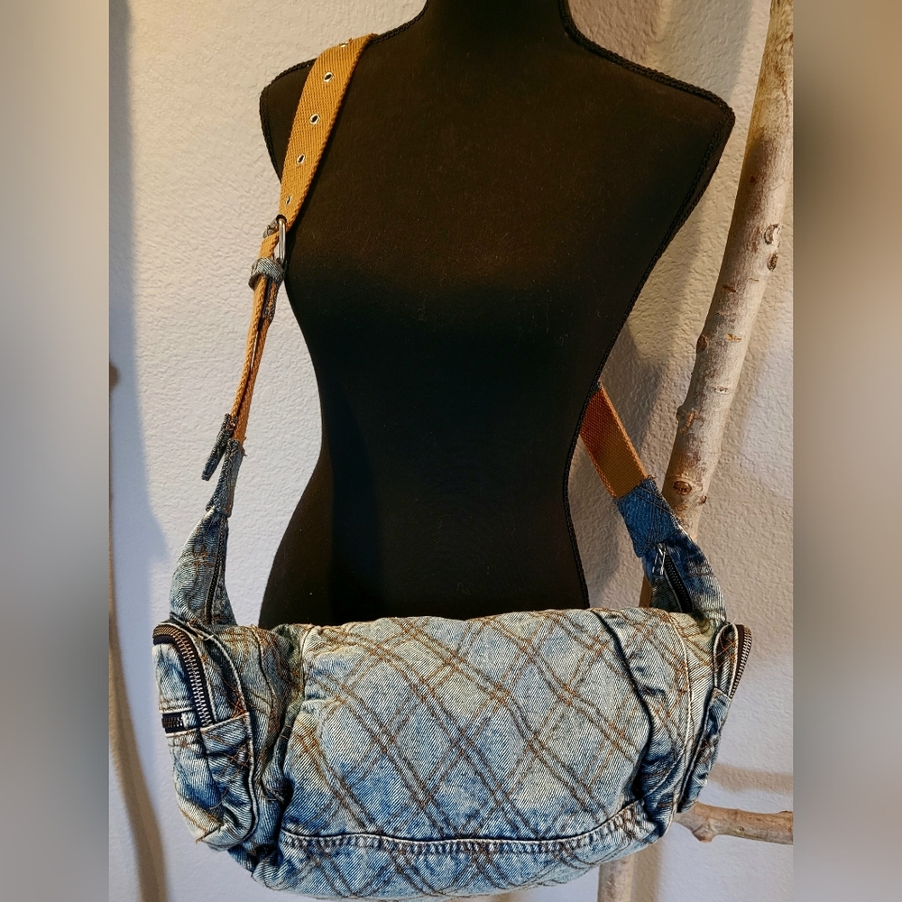 URBAN OUTFITTERS Denim Sling/Crossbody Bag - Picture 9 of 12
